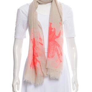 India Hicks                                          Raw-Edge Beetle Scarf